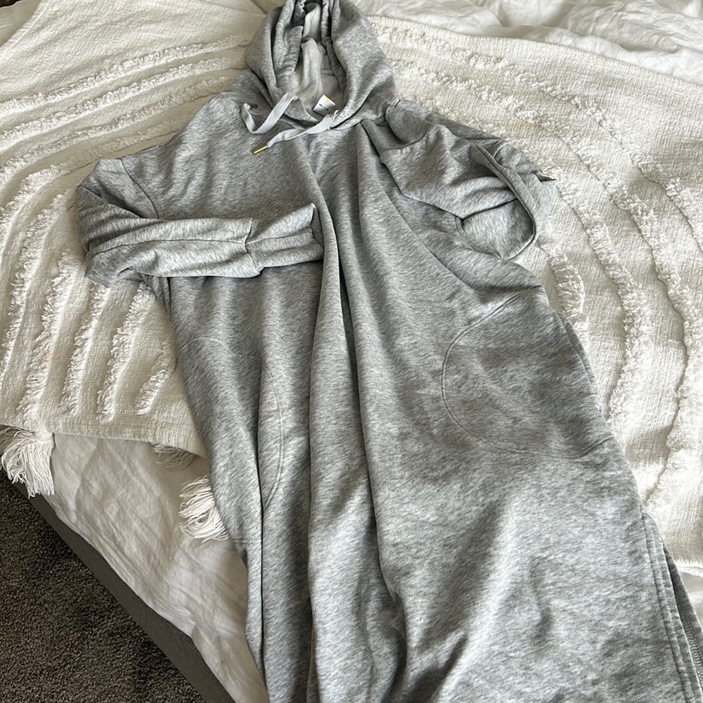 Sweatshirt dress